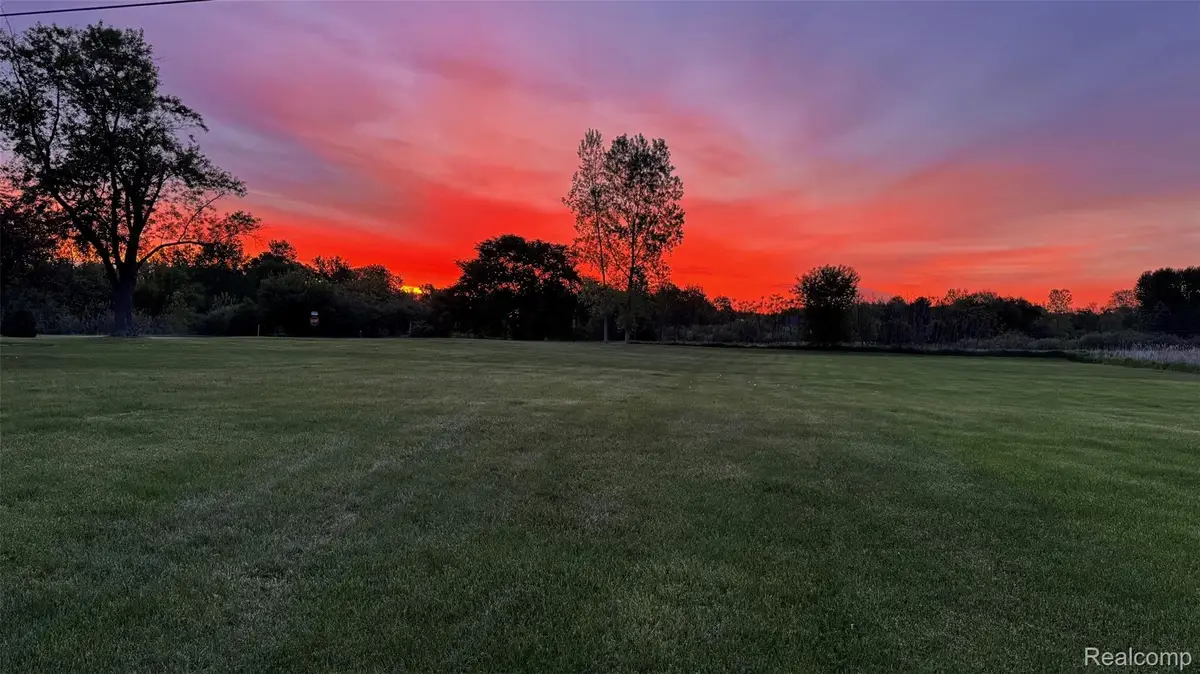 9507 Modena Farms, South Lyon, MI 48178 - #1