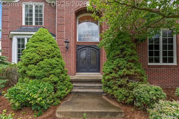 3612 Sleepy Fox Drive, RochesterHills, MI 48309
