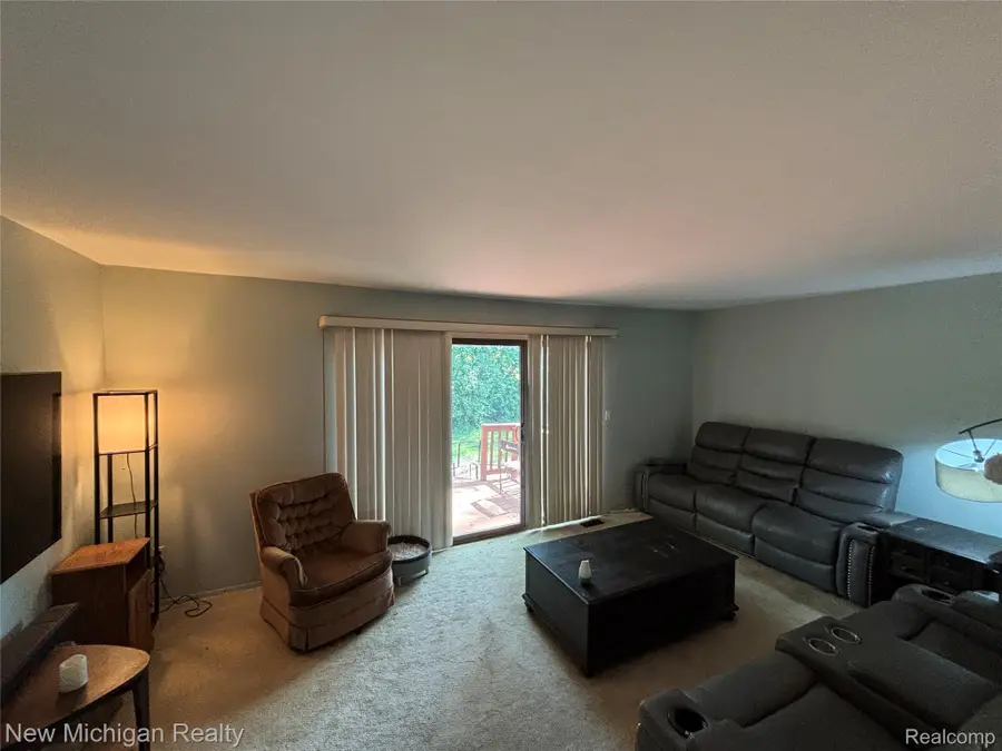 16974 Kingsbrooke Drive, Clinton, MI 48038 - #2