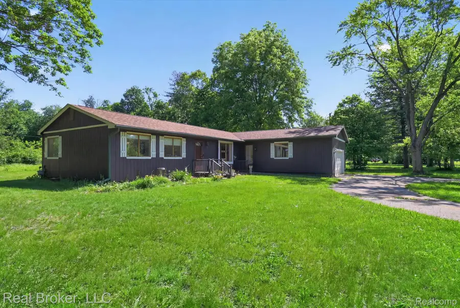 48050 Hull Road, Belleville, MI 48111 - #2