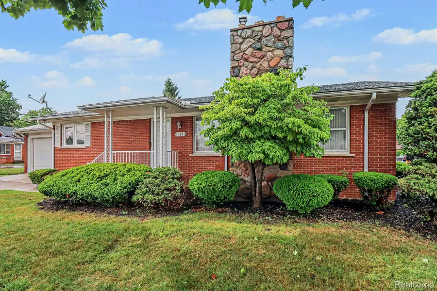 17141 Faust Avenue, Detroit, MI 48219 - #2