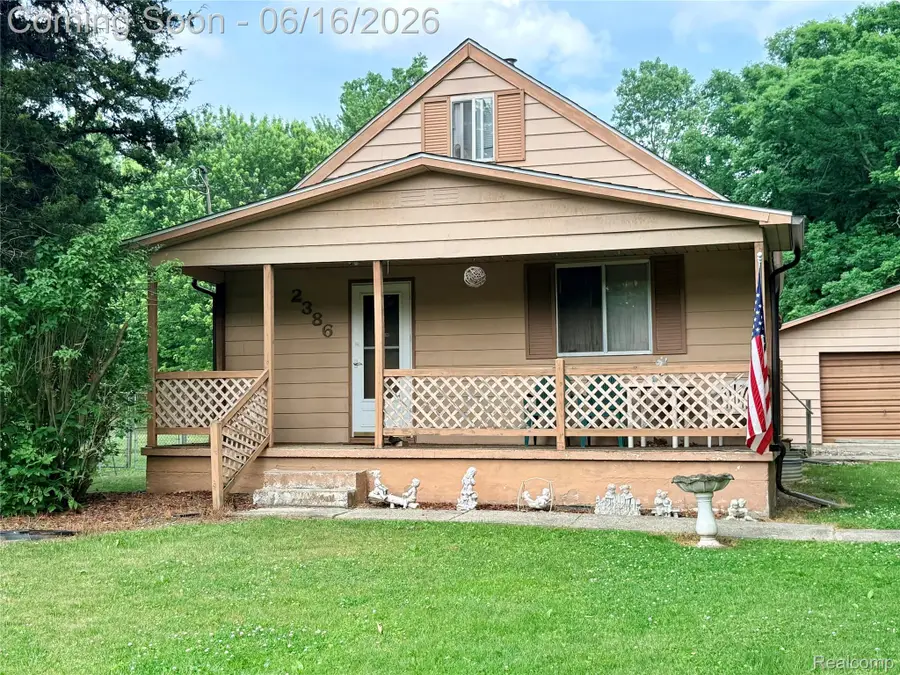 2386 Egleston Avenue E, Burton, MI 48509 - #2