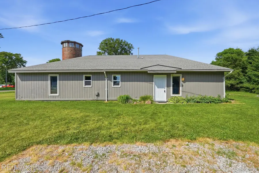 15921 W M 36, Pinckney, MI 48169 - #2