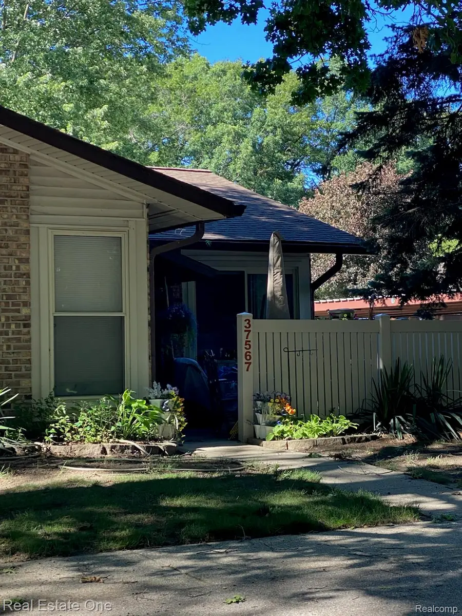 37567 Barkridge Circle #59, Westland, MI 48185 - #2