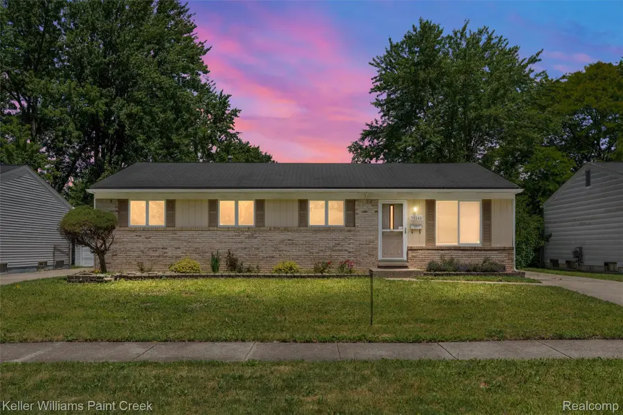39240 Nottingham Street, Westland, MI 48186 - #2