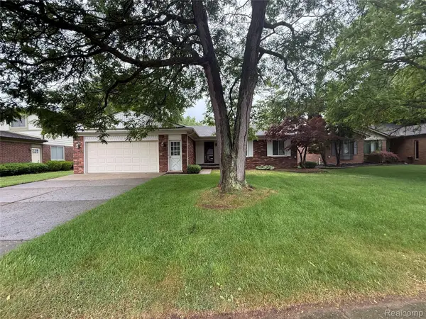 14322 Four Lakes Drive, SterlingHeights, MI 48313