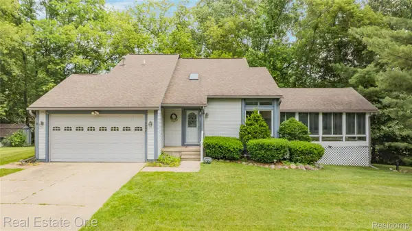 4642 Ponderosa Street, CommerceTwp, MI 48382