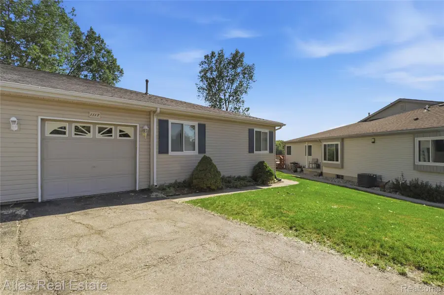 1117 Lake Shore Circle, Mundy, MI 48439 - #2