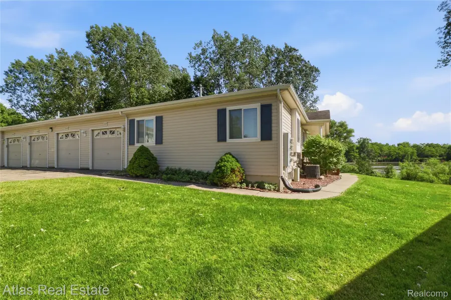 1117 Lake Shore Circle, Mundy, MI 48439 - #3