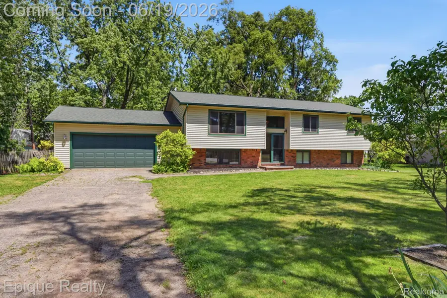 51600 Shelby Road, Utica, MI 48316 - #2