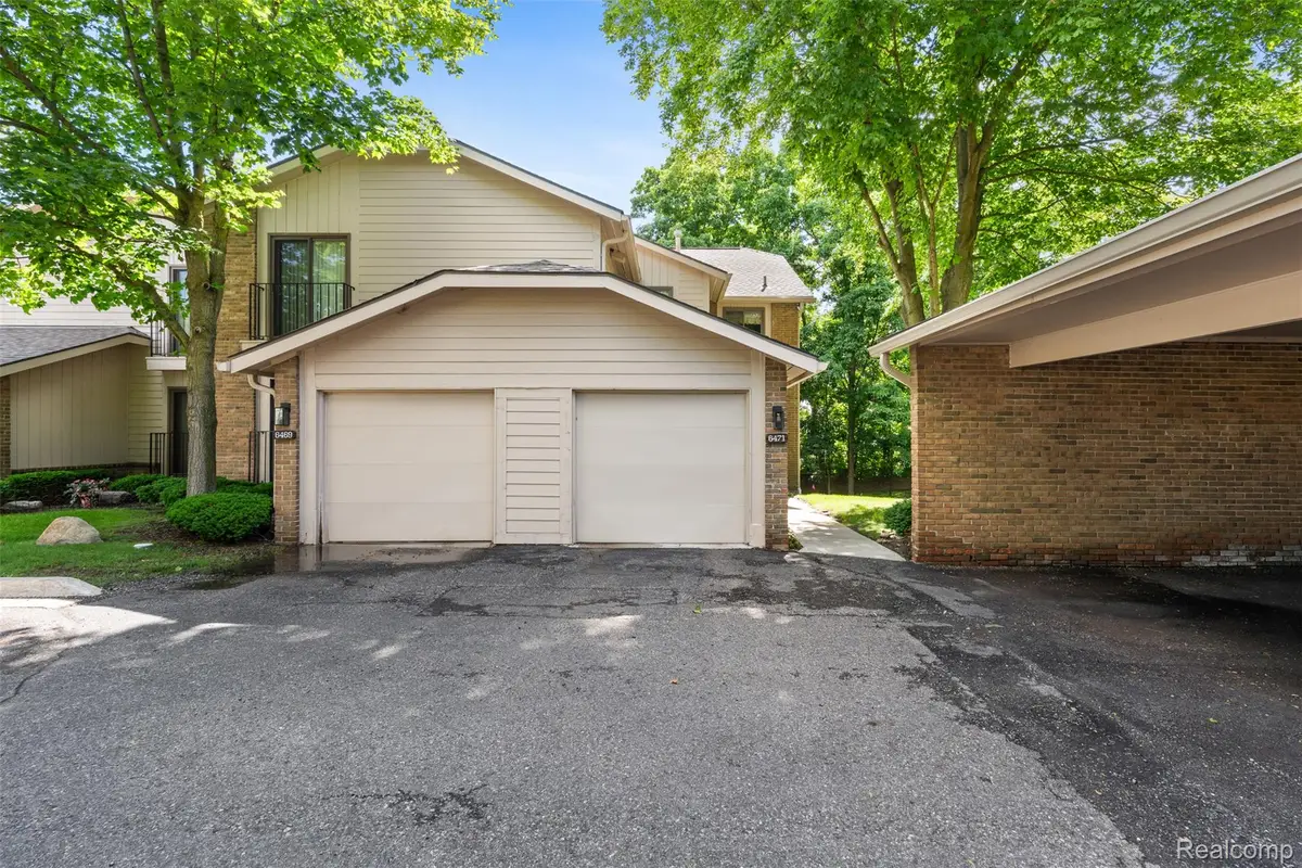 6471 Maple Hills Drive, Bloomfield, MI 48301 - #1
