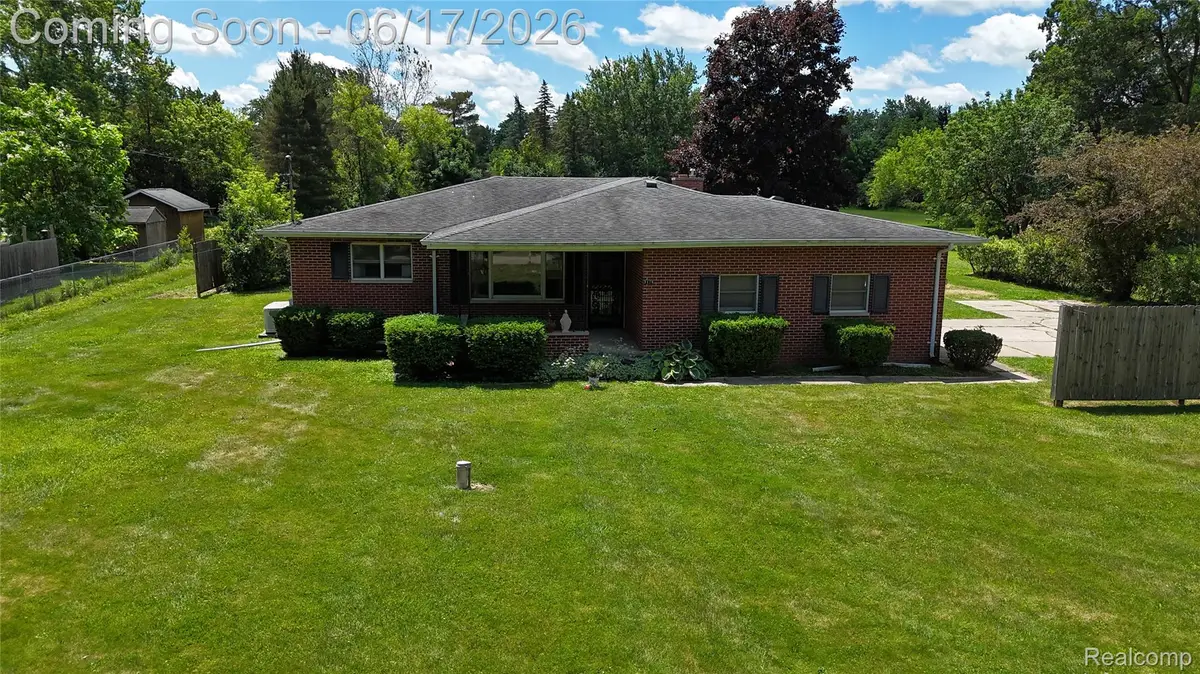 3174 Mcgregor Street, Grand Blanc, MI 48439 - #1