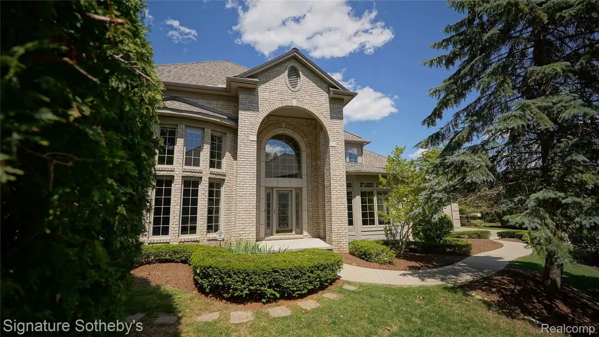 6608 Enclave Drive, Clarkston, MI 48348 - #1