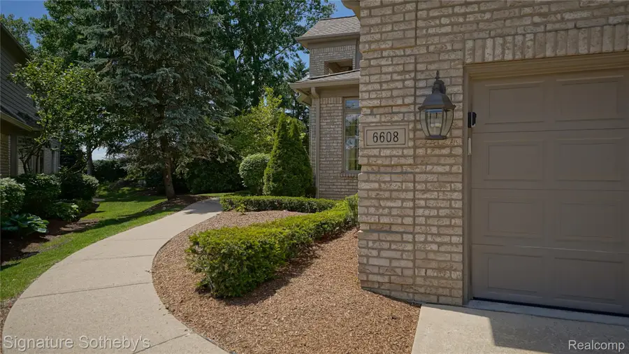 6608 Enclave Drive, Clarkston, MI 48348 - #3