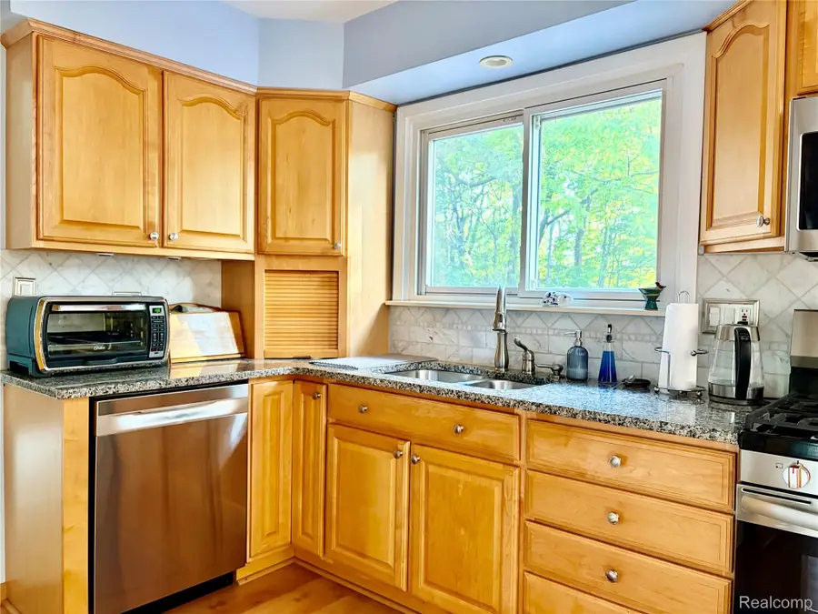 17307 Francavilla Drive, Livonia, MI 48152 - #3