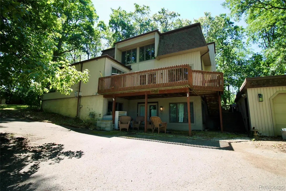 3515 Lahring, Linden, MI 48451 - #1