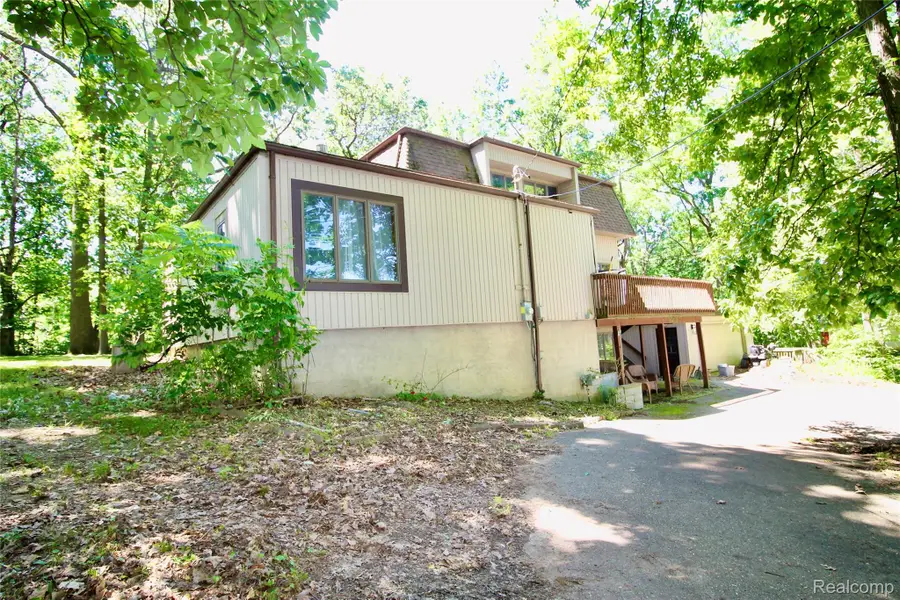 3515 Lahring, Linden, MI 48451 - #2