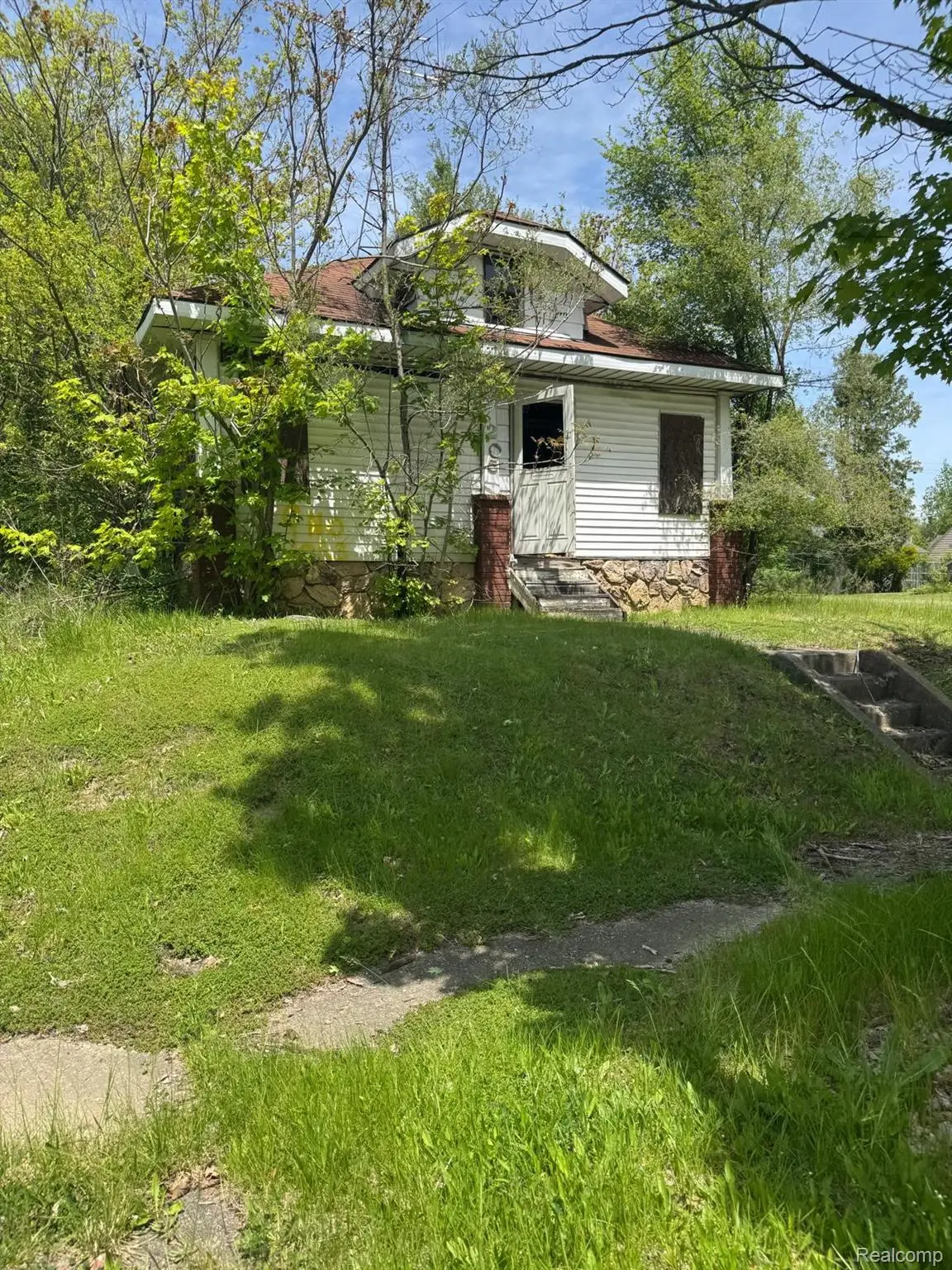 205 E Baltimore Boulevard, Flint, MI 48505 - #1