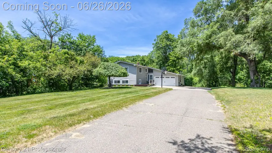 500 Neptune Drive, Ortonville, MI 48462 - #3