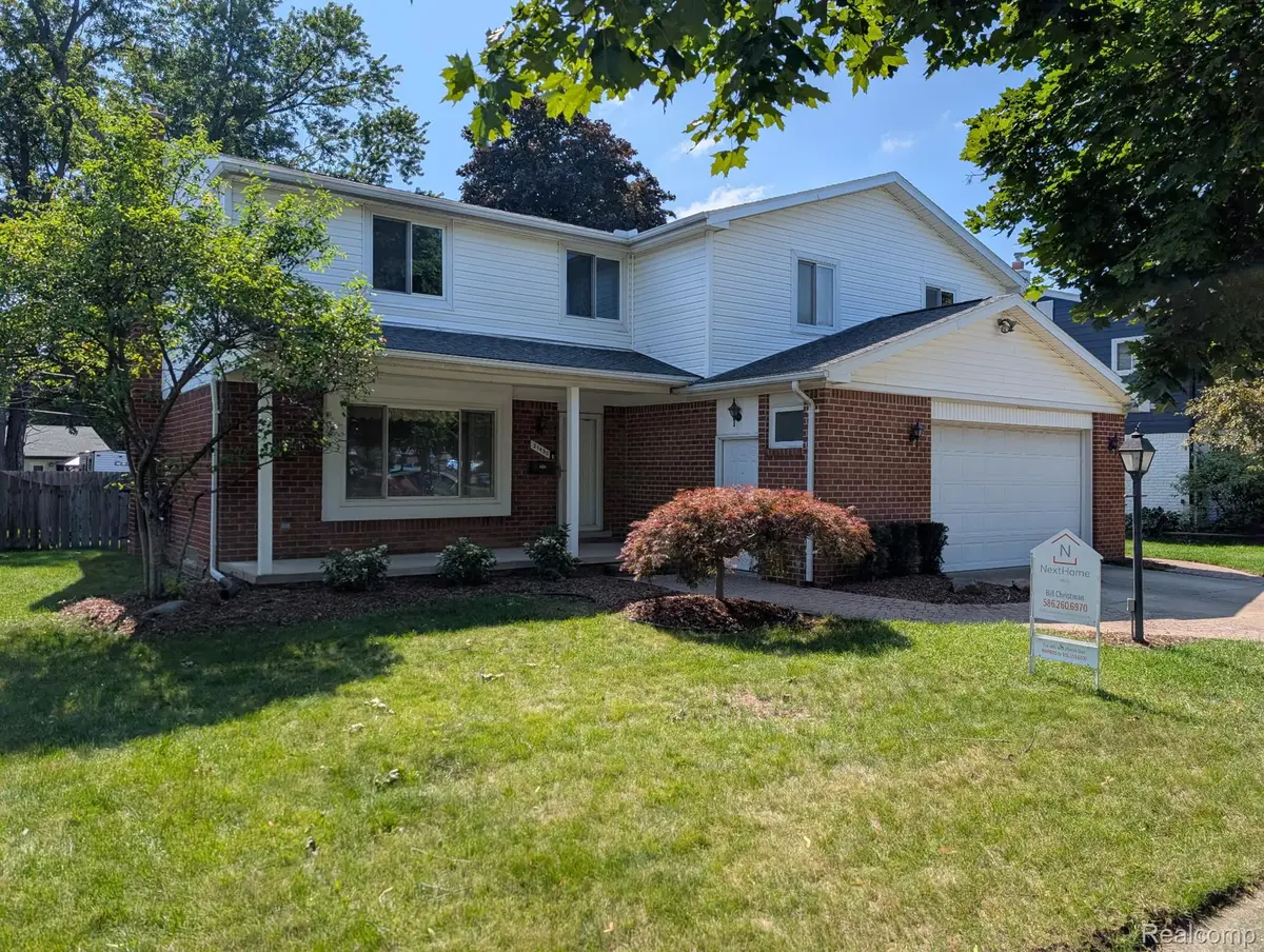 27450 Crestwood Drive, Warren, MI 48088 - #1