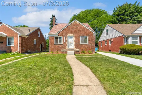 10013 Warwick Street, Detroit, MI 48228