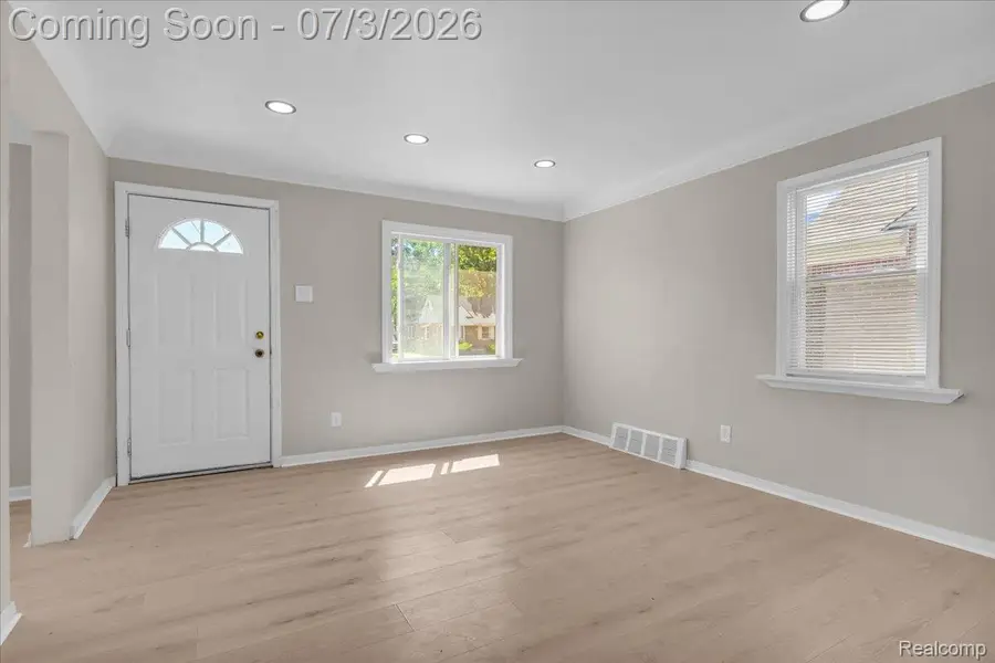 10013 Warwick Street, Detroit, MI 48228 - #3