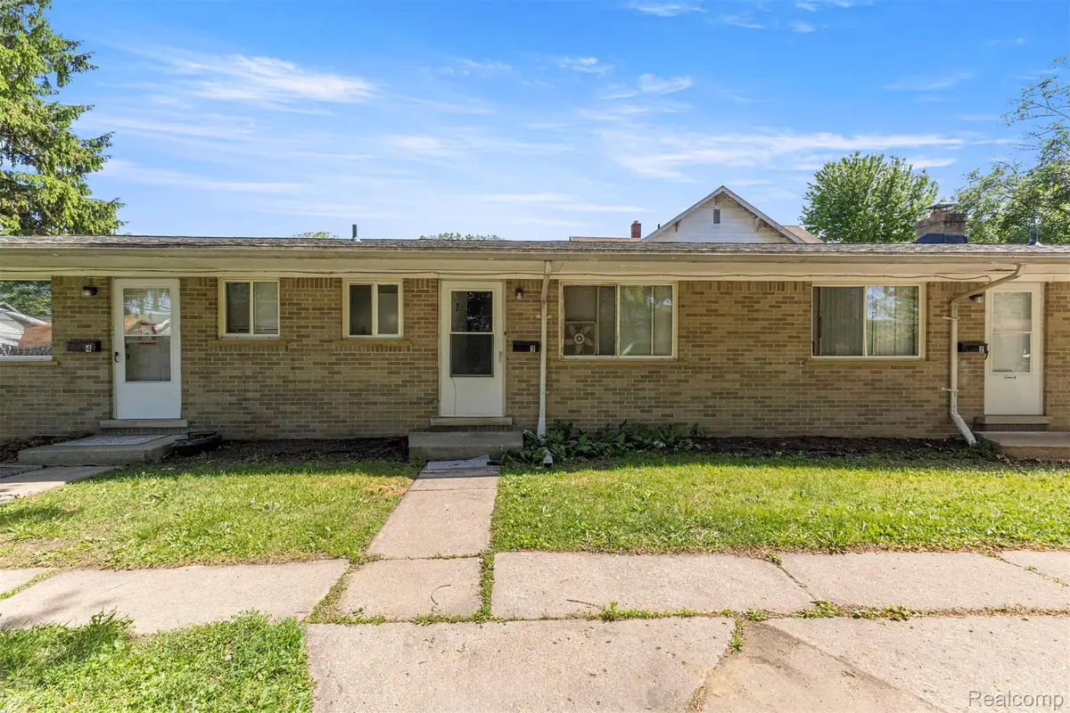 4077 Columbus Street, Wayne, MI 48184 - #1