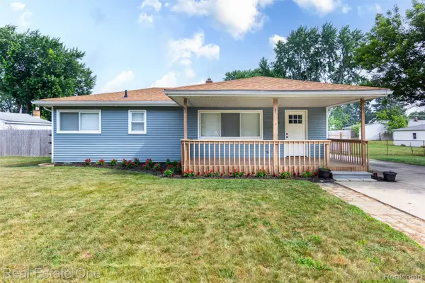 7354 N Shaker Drive, Waterford, MI 48327