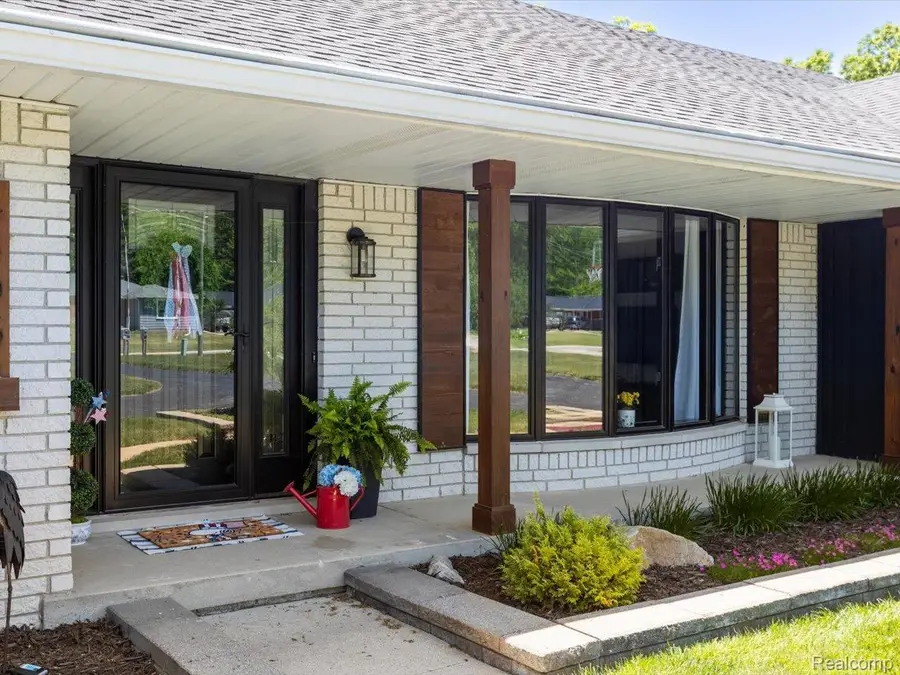 4405 North River Road, Fort Gratiot, MI 48059 - #2