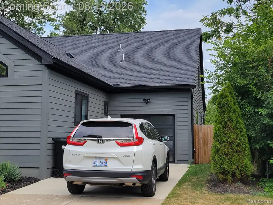 26514 Barrington Street E, Madison Heights, MI 48071 - #3