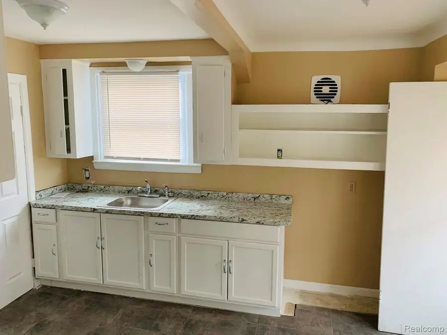 19790 Lahser Road, Detroit, MI 48219 - #3