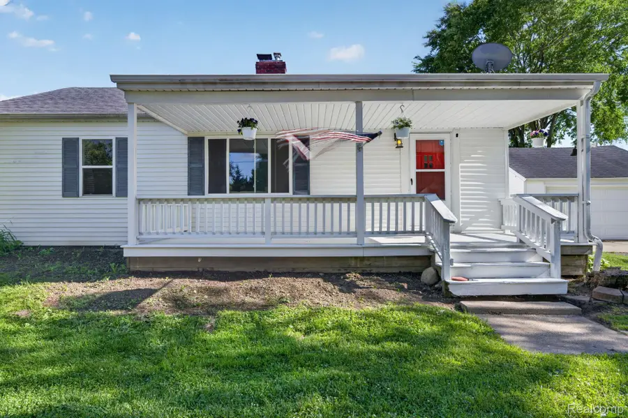 7077 Frances Road, Flushing, MI 48433 - #2