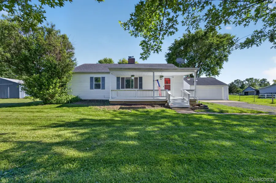 7077 Frances Road, Flushing, MI 48433 - #3