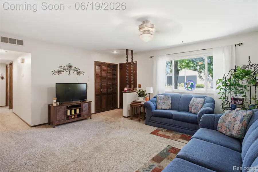 47395 Dequindre Road, Rochester Hills, MI 48307 - #2
