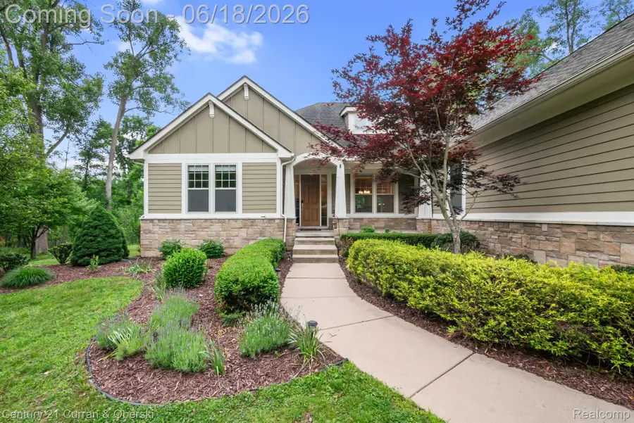 34225 Thornbrook Drive, Farmington, MI 48335 - #3