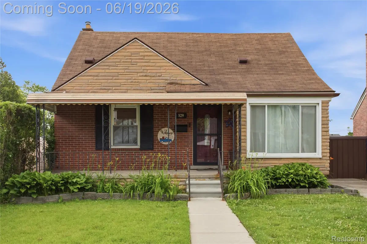 529 Champaign Road, Lincoln Park, MI 48146 - #1
