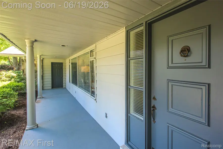 19415 Riverside Drive, Beverly Hills, MI 48025 - #2