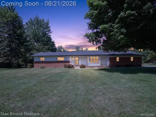 26159 Meadowview Drive, FarmingtonHills, MI 48331