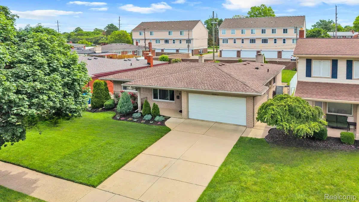29450 Desmond Drive, Warren, MI 48093 - #1