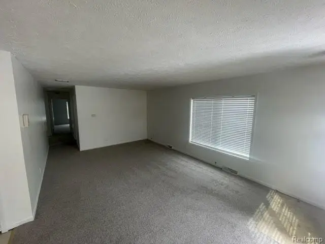 19905 Seminole, Redford, MI 48240 - #2
