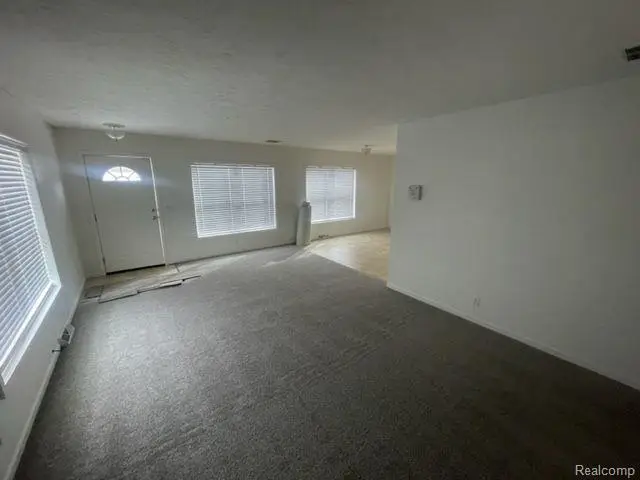 19905 Seminole, Redford, MI 48240 - #3