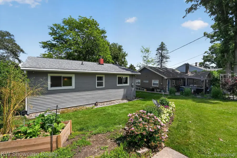 5854 Bullard Road, Fenton, MI 48430 - #3
