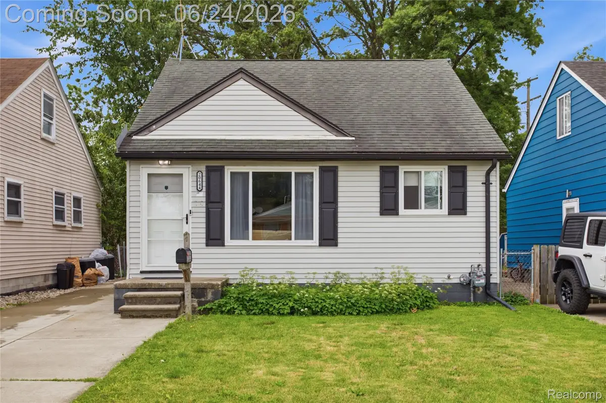 20644 Hollywood Street, Harper Woods, MI 48225 - #1