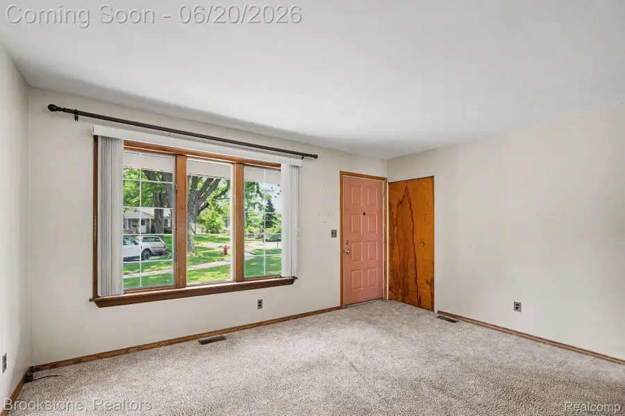 39111 Theresa Court, Sterling Heights, MI 48313 - #3