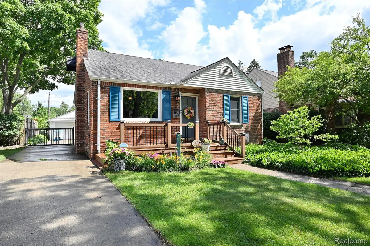618 W Houstonia Avenue, Royal Oak, MI 48073 - #1