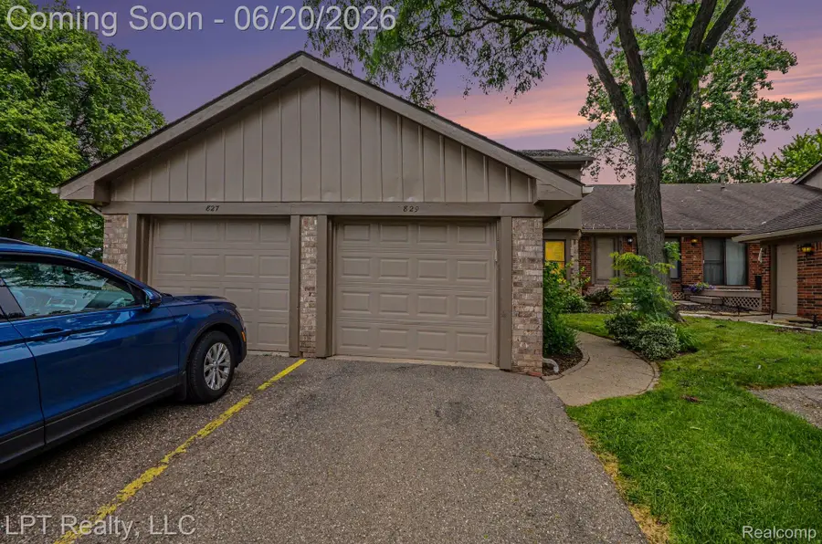 829 Langdon Court, Rochester Hills, MI 48307 - #3