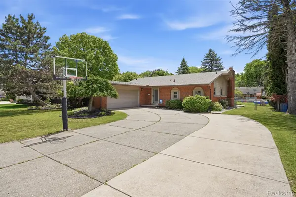 36273 Margareta Street, Livonia, MI 48152