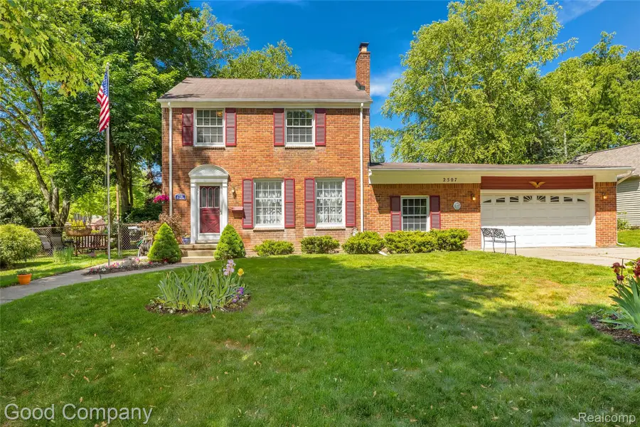 2507 N Washington Avenue, Royal Oak, MI 48073 - #2