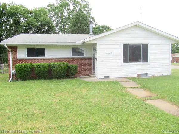 2687 Wilshire Street, Westland, MI 48186