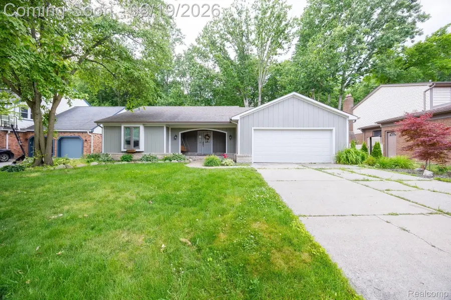 17680 Fox Glen Drive, Riverview, MI 48193 - #2
